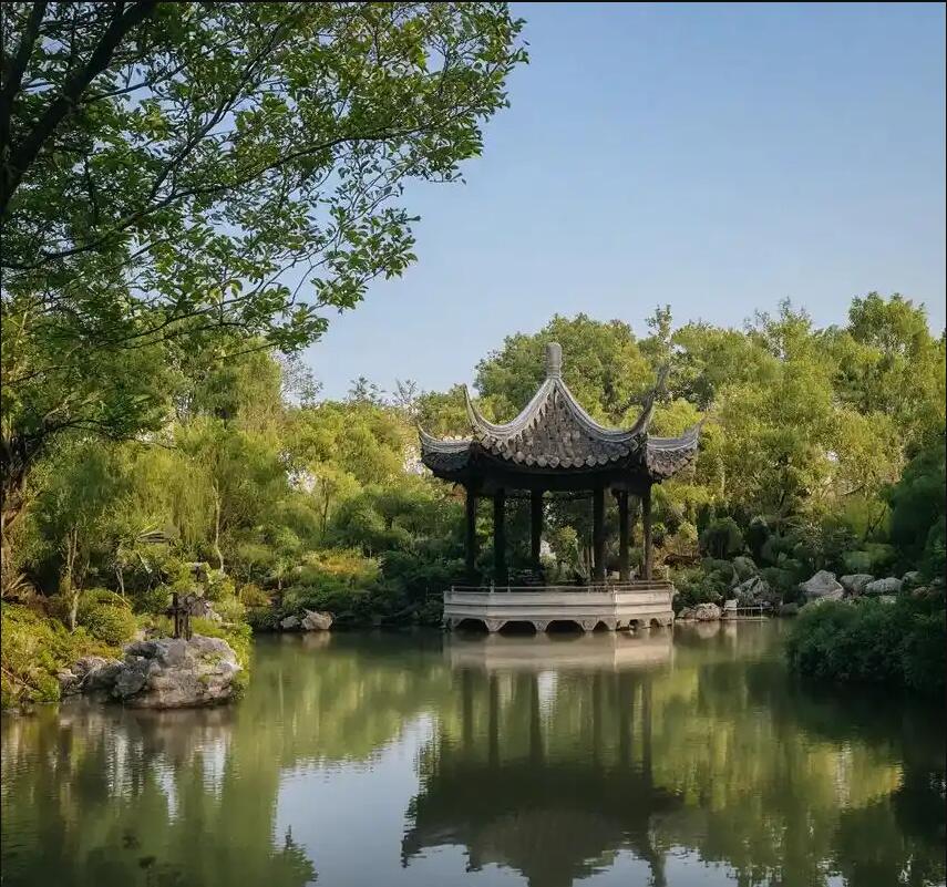 湘潭雨湖骤变旅游有限公司