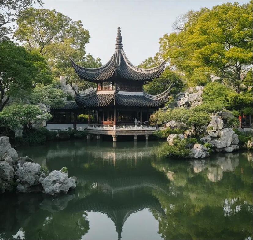 湘潭雨湖骤变旅游有限公司